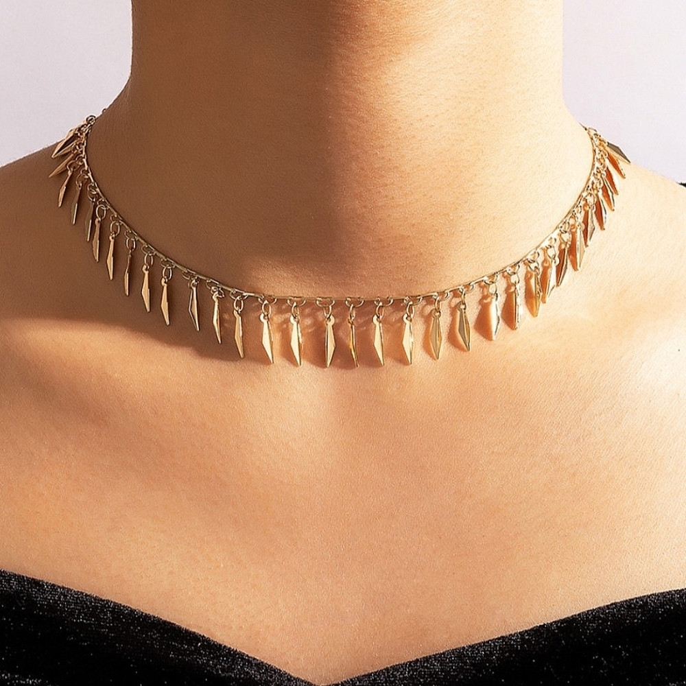 Leaf Drop Gold Dainty Choker Necklace
